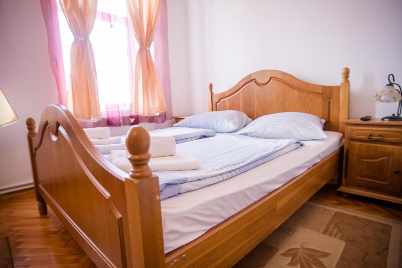 Hotel Marion Dumbraveni  المظهر الخارجي الصورة