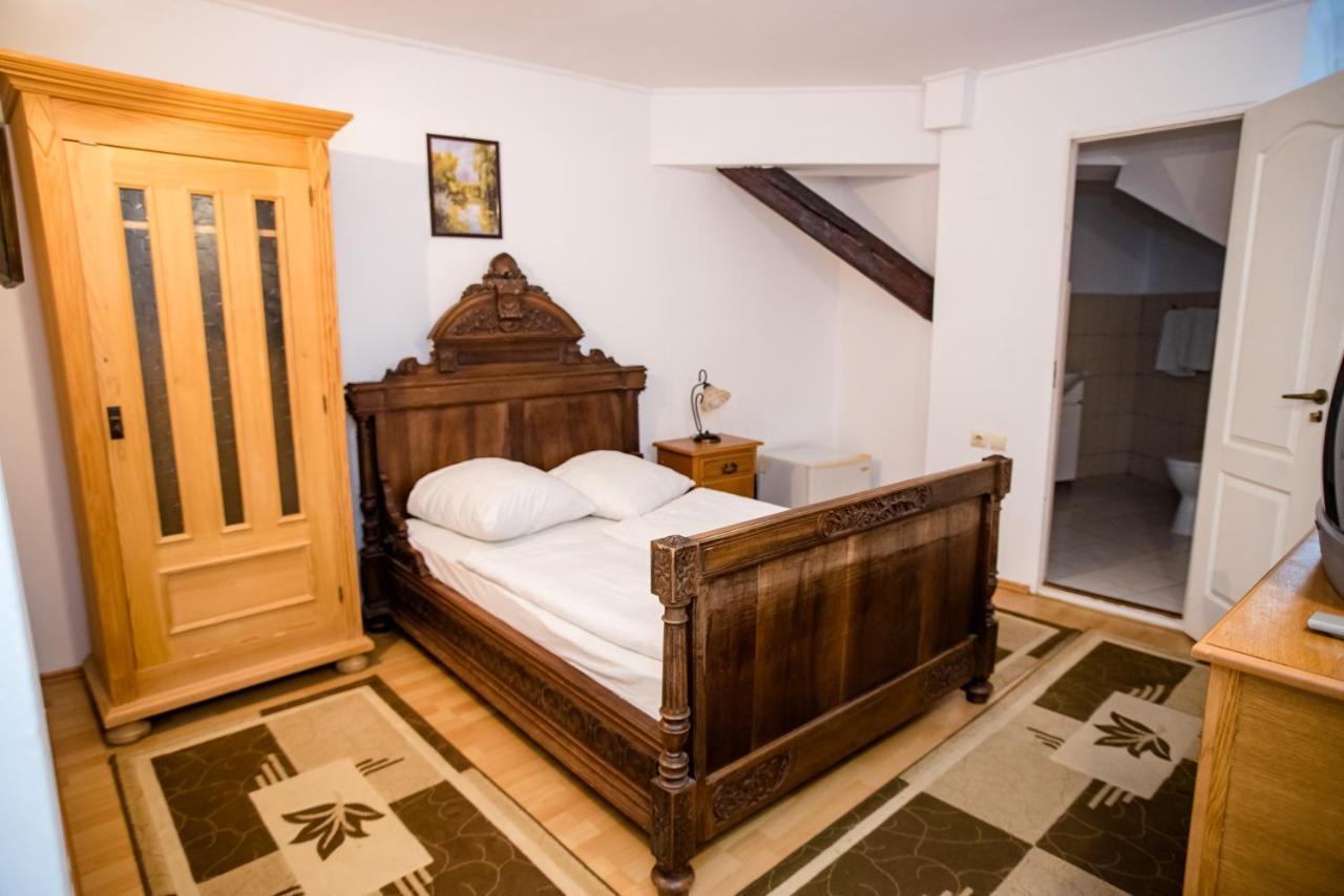 Hotel Marion Dumbraveni  المظهر الخارجي الصورة