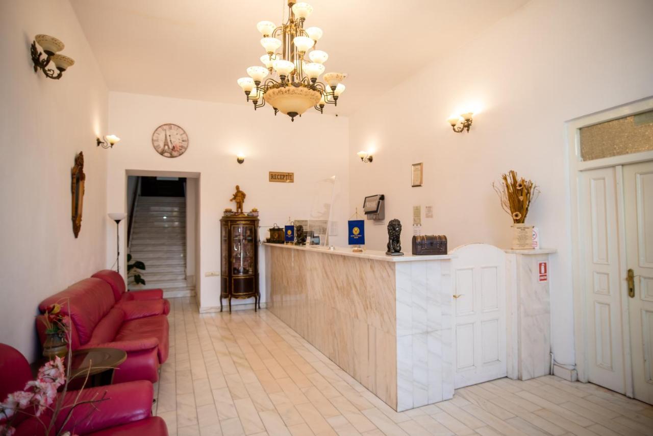 Hotel Marion Dumbraveni  المظهر الخارجي الصورة