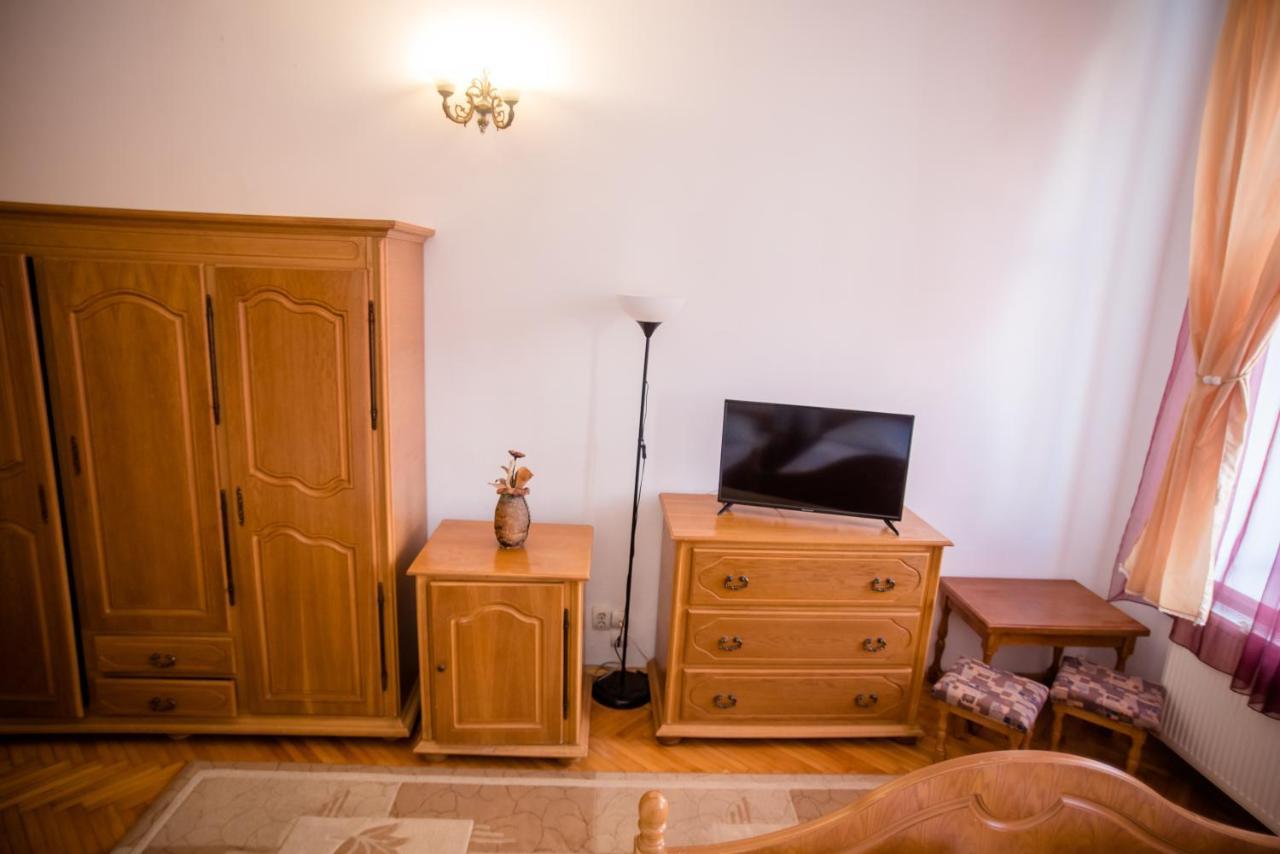 Hotel Marion Dumbraveni  المظهر الخارجي الصورة