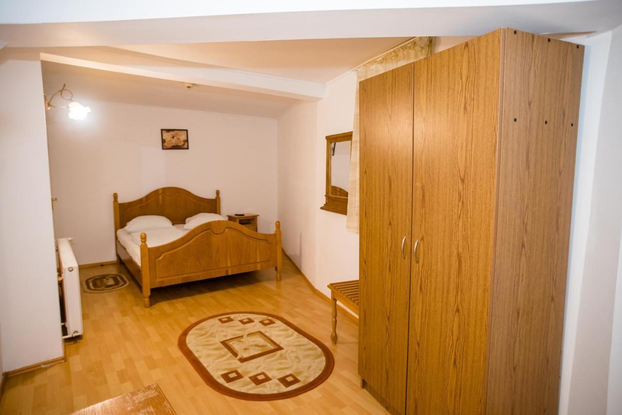 Hotel Marion Dumbraveni  المظهر الخارجي الصورة